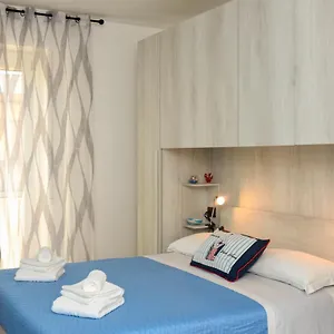 Couette-café Lamarina, Alghero